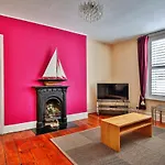 Finest Retreats - Adventure House Holiday home *