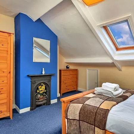 Finest Retreats - Adventure House