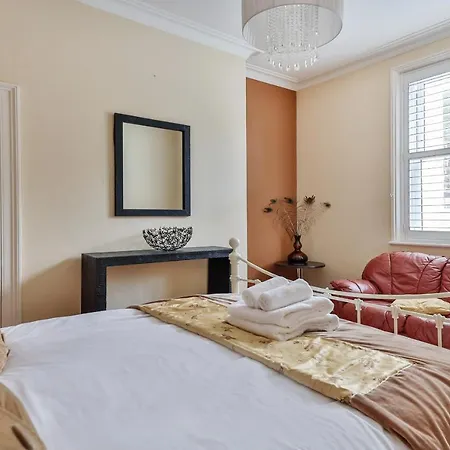 Finest Retreats - Adventure House Whitby