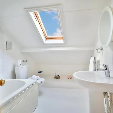 Finest Retreats - Adventure House Holiday home