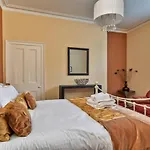 Finest Retreats - Adventure House